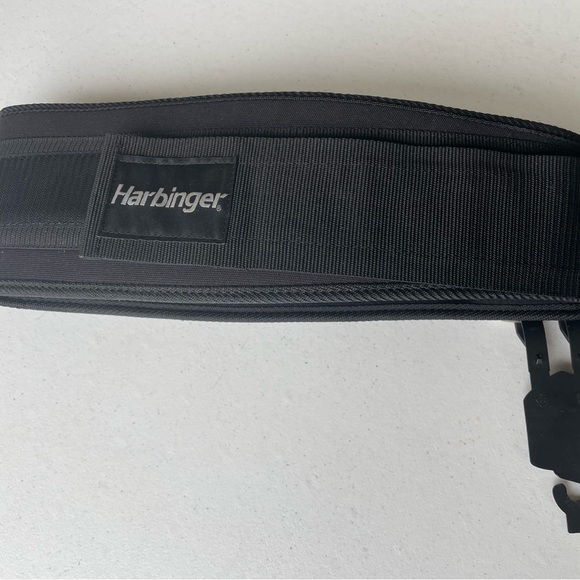 Harbinger weight lifting belt - Picture 3 of 5